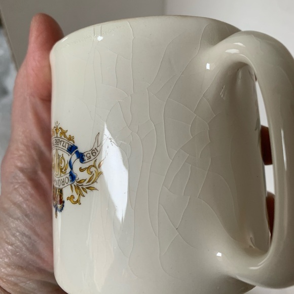 CORONATION MUG AND PLATE | Made in Canada Commemorative Mug and Plate Set.🇨🇦 - Picture 8 of 11